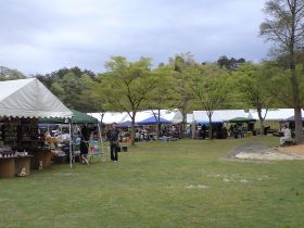 Ceramic fair in 陶芸の森
